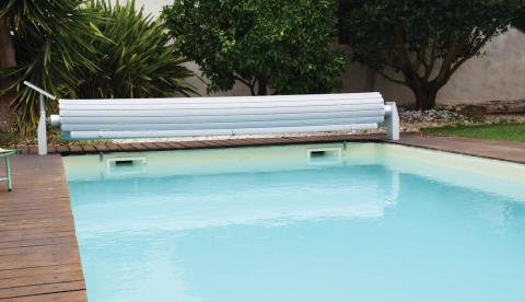 Panneau solaire pour alimentation volet piscine